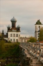 verlassene Kirche / *******