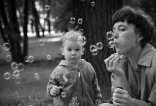 Bubbles / ***