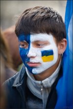Über einen Jungen, der seine Ohren gesteckt und in der Liebe war mit den Regionen / ***