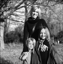 Foto 3 / Rolleiflex 2.8F
Debbie and her kids