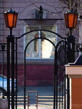 Der Eingang zur Stadt / ......