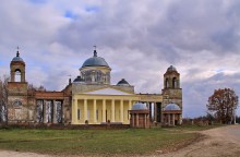 Catherine Kirche / ***