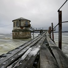 Um den heißen Brei. / ***