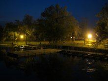 Nacht Pond / ***