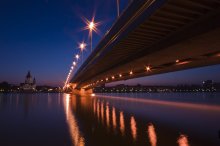 Brücke über die Donau / *****