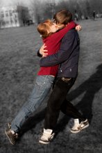 Kiss 2 / ***