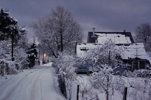 Mai-Straße. Der erste Schnee. / ***