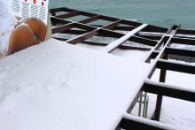 arschkalt / winter am strand von jalta/UA