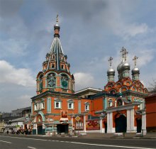 Kirche St. Gregor in Neokesariyskogo Derbitsah / ***