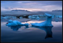 Night at the Lagoon of Ice / ***