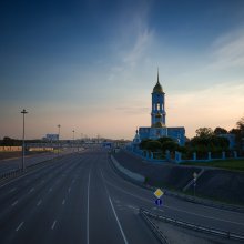 Abend, eine Kirche, Mytishchi / ***