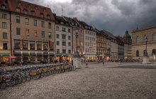 gehen am Abend in München / **********