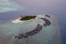 Malediven. Das Leben in der Mitte des Ozeans. / ***