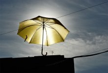 Abenteuer des gelben Regenschirm / ***