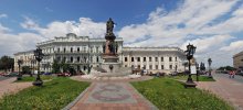 Catherine Platz in Odessa. / ***