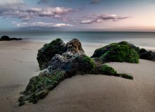 Über den Klippen, das Meer und Marshmallow-Wolken :) / ***