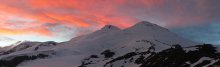 Sonnenuntergang am Elbrus / ...........