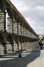 Aquädukt von Segovia. / ***