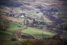 Spring Morning in Carpathian Dorf / ***