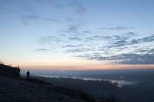 Im Morgengrauen / ***