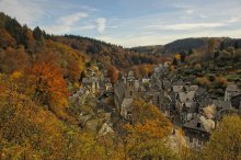 Grauen Dächern von Monschau / ***