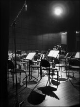 Eine halbe Stunde vor dem Konzert / ***
