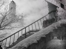 ... Selbst bei einem Spaziergang in der Dunkelheit kann kommen über die Treppe zum Licht ... / ***