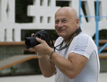 Reporter / ***