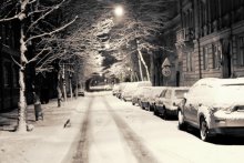 Und die Straße war mit Schnee bedeckt / ***