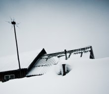 Schnee aufgetürmt heute / *****