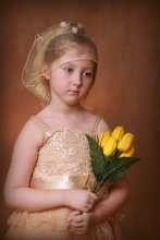 Mädchen mit Tulpen / ***
