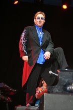 Elton John in Rostov / ***