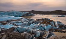 Der Gletscher bei Sonnenuntergang / *****