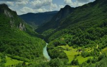 Tara River Valley / ***