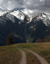 bergigen Svaneti / ***