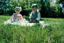 Die Kinder auf dem Rasen,! / ***