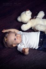 Baby-Foto-Session im Studio / ***