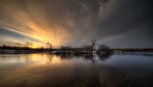 a trace of snow with sunset / a trace of snow with sunset