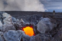 Lava, Berge, Wolken ... / ***