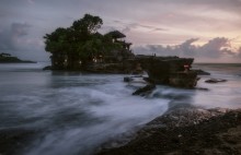 Tempel auf dem Wasser ... / ***