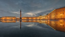 Schlossplatz / ***