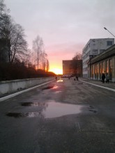 Straße zum Sonnenaufgang / ...