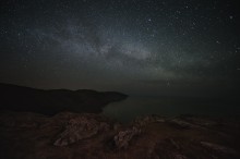 Über die Milchstraße, den Baikalsee und die Ewigkeit ... / ***