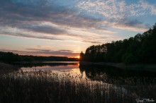 Sonnenuntergang auf dem See / ***