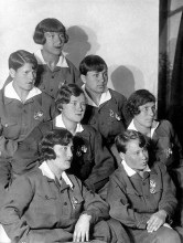 Von meiner Großmutter Fotoalbum. Büro / ***