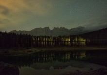 Mitternacht auf dem See Lago di Karez / ***