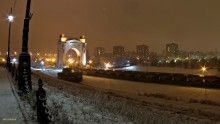 Gateway-Nacht / ***