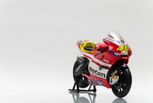 Motorrad-Modell / ***