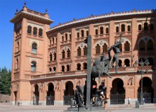 Plaza de Toros de Las Ventas. / ***