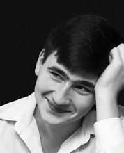 Vitaliy / ************